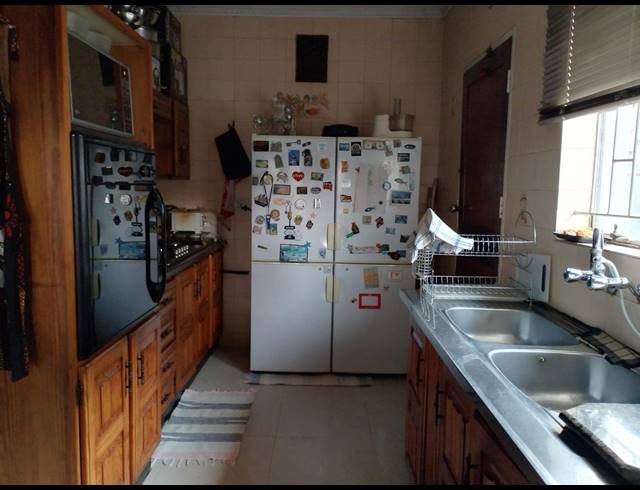 3 BEDROOM HOUSE FOR SALE IN ROSHNEE